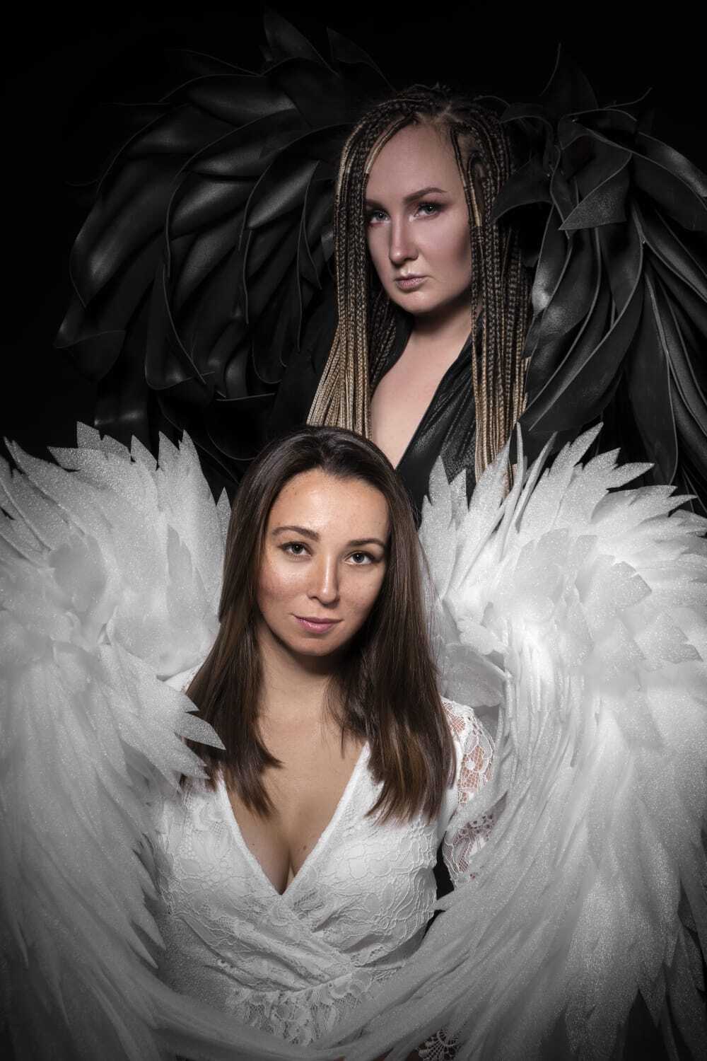 Танец на пилоне в Алматы со школой танцев Валькирии